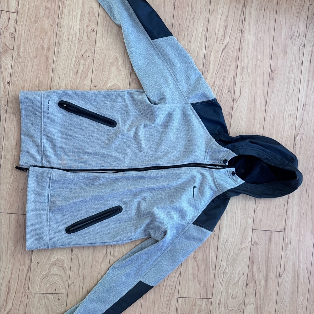 Nike Black and White Therma-Fit Jacket